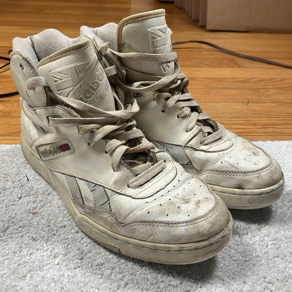 Vintage Reebok BB 4600 Hi Top Basketball Sneakers Mens White BB4600II Size 9